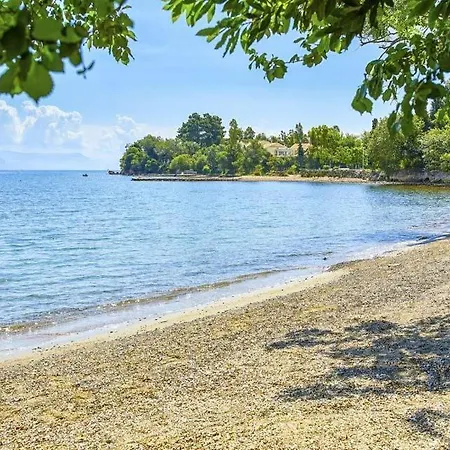 Sleeps 6 Pool Wifi Dassia (Corfu)