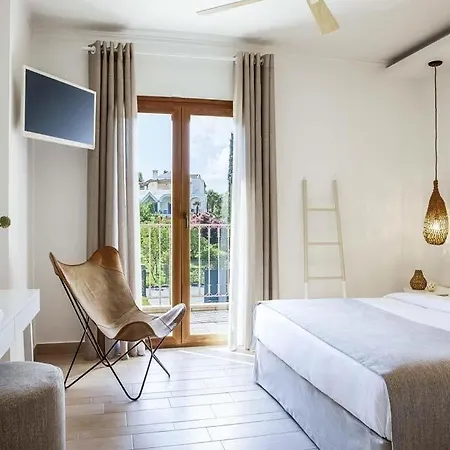 Sleeps 6 Pool Wifi Villa *